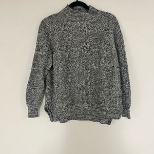 Urban Outfitters BDG turtleneck size small